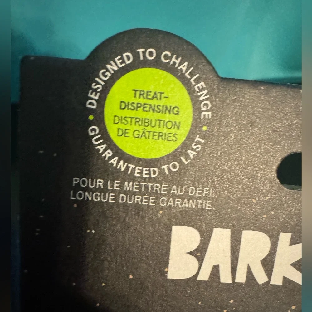 Super Chewer XL dog toy NEW treat dispensing Wacky bounce